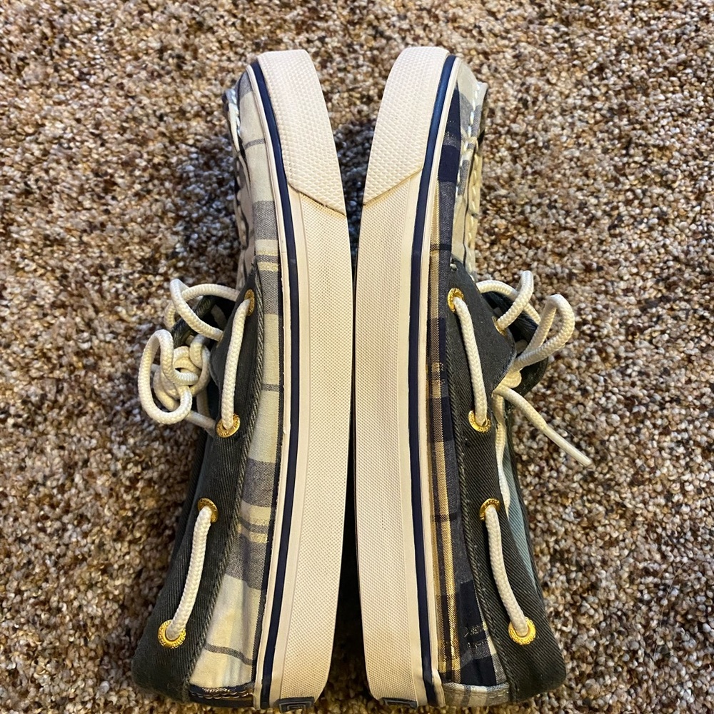 π§‘2/$15π§‘ ππ Adorable Blue, White and Gold Sperry Top-Sider ππ - Picture 8 of 16